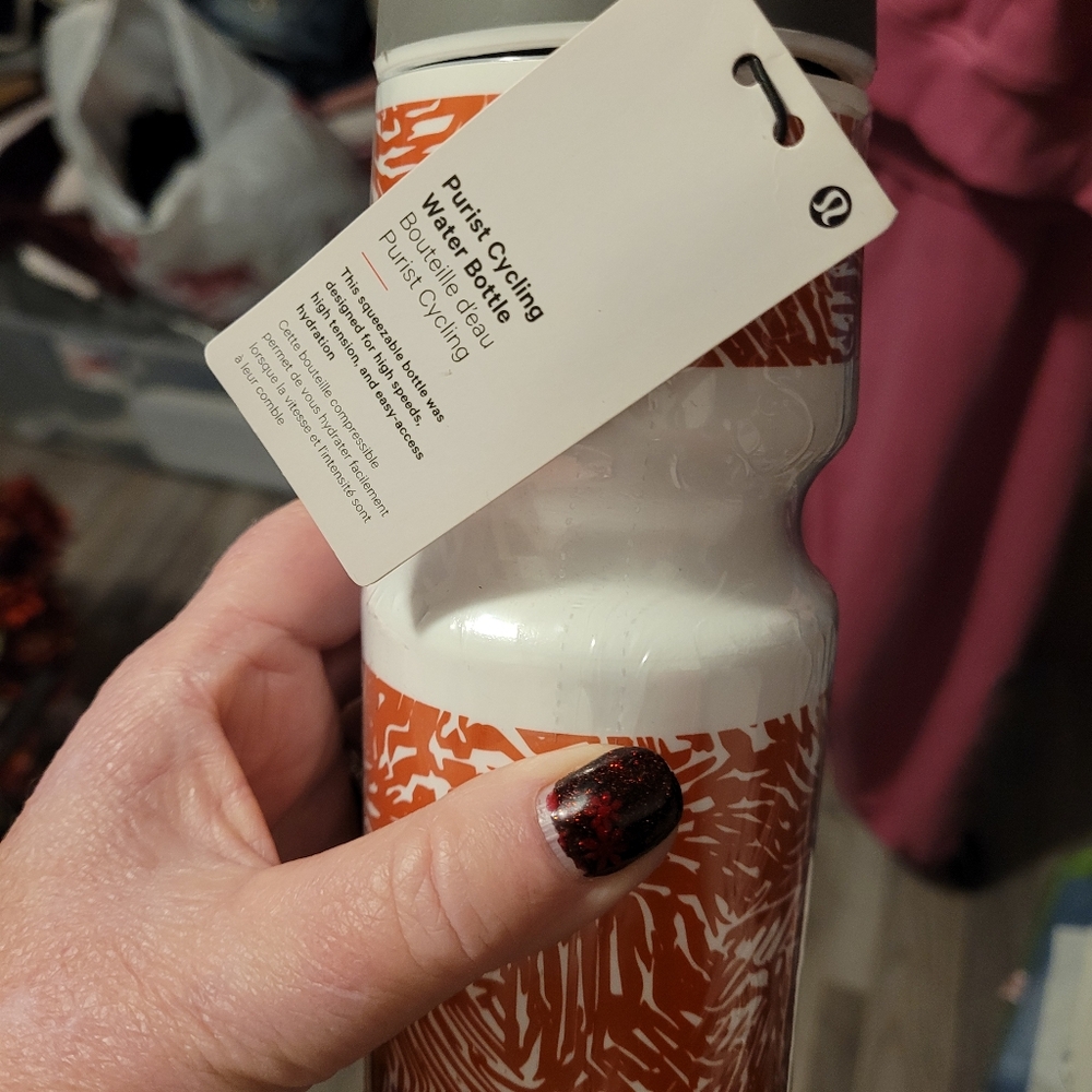 NWOT Lululemon purist cycling Plastic water bottles (Read Post